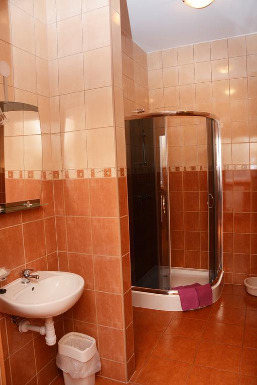 كراكوفيا Aparthotel Bajeczna الغرفة الصورة